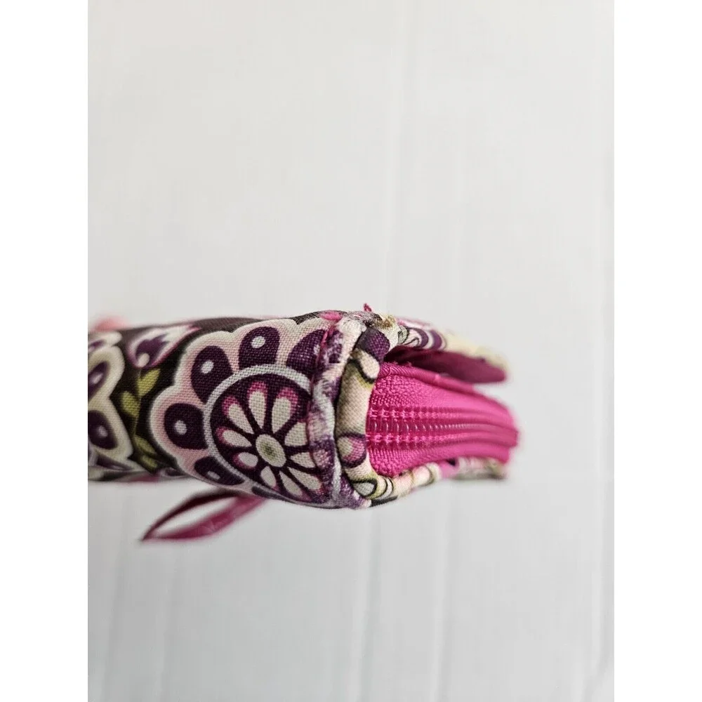 Vera Bradley Very Berry Zip Around Quilted Floral Wallet Twist Lock Retired HTF - Picture 8 of 15